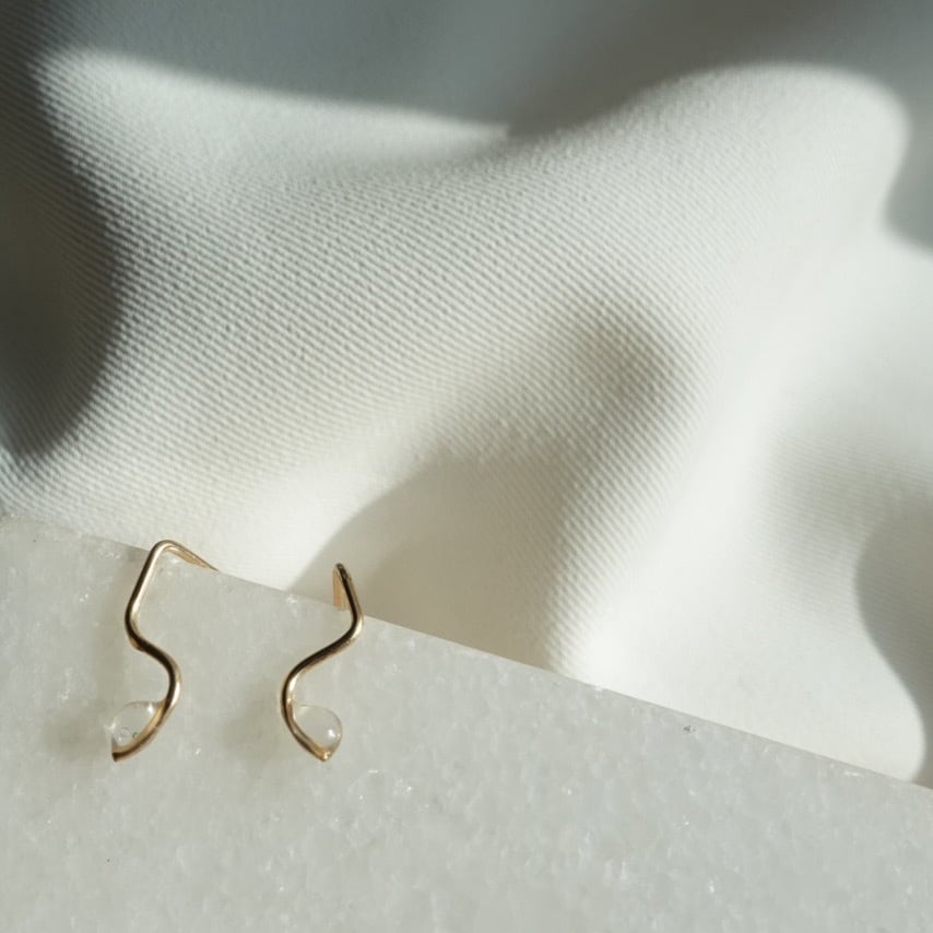 wave 2wayピアス／14KGF　ジュエリーポーチ付き