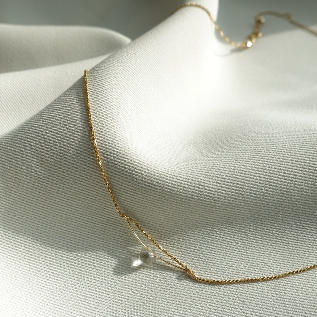 tiny shine 極細チェーンネックレス／14KGF ジュエリーポーチ付き