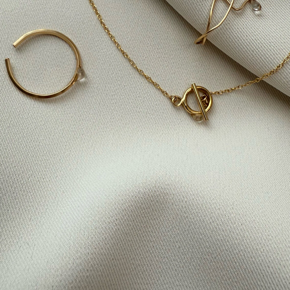 drop ring ／14KGF ジュエリーポーチ付き